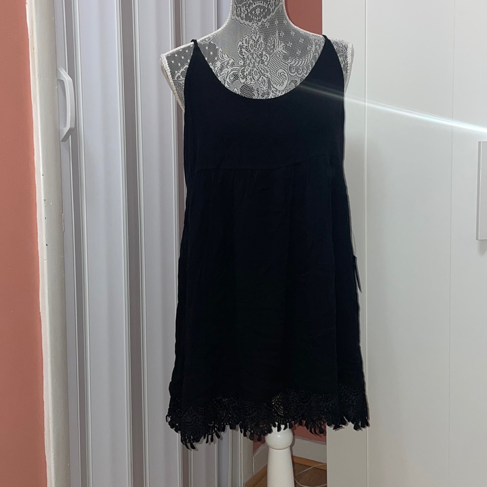 ☀️Black lulus dress lace bottom